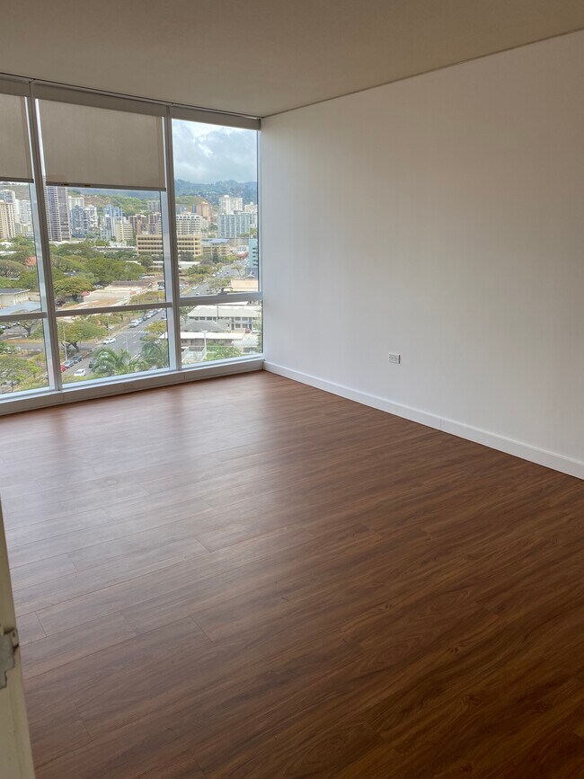 Master Bedrm - 1288 Kapiolani Blvd