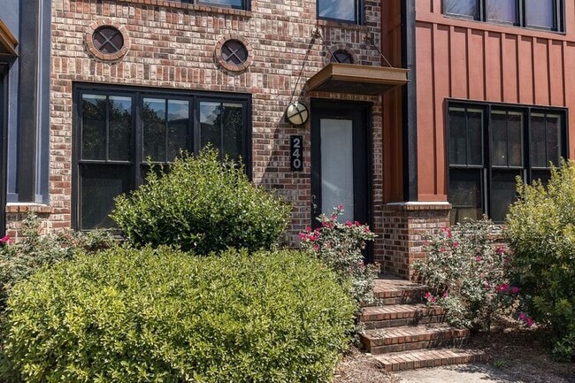 Photo - 118 Ruth Dr House