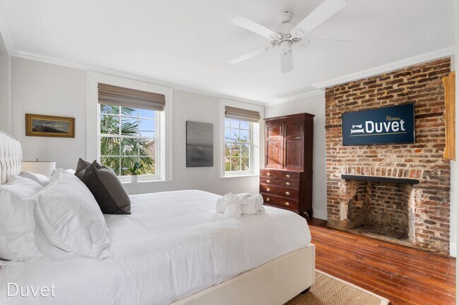 Building Photo - 2 br, 2.5 bath House - 22 Wentworth Street