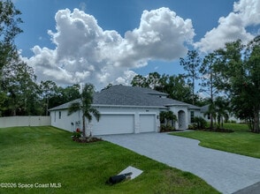 Building Photo - 3723 Ornis Ct