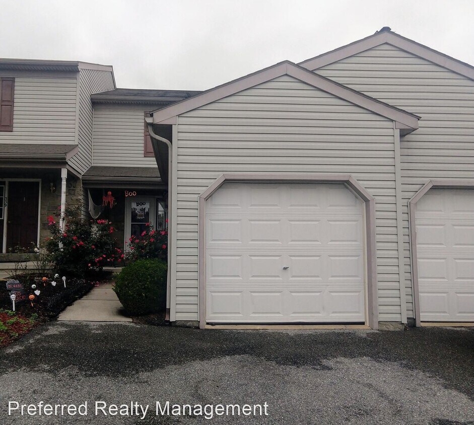 Foto principal - 3 br, 1.5 bath House - 337 Deerfield Dr.