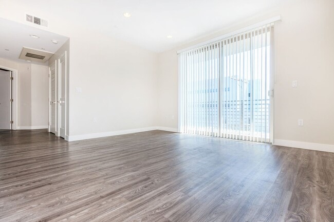 Interior Photo - Serenity NoHo