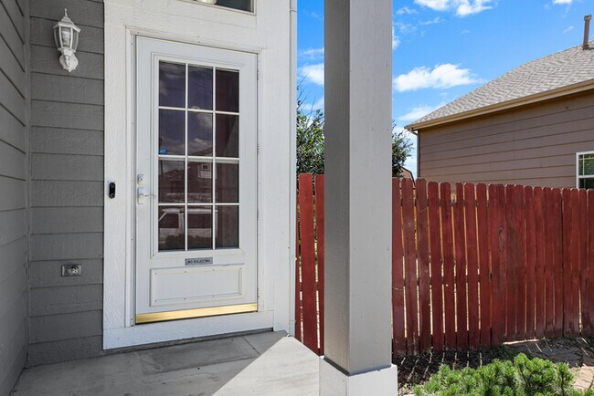 Building Photo - 2075 Hibbard Ln