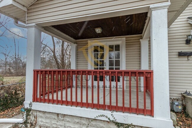 Building Photo - Spacious 2-Bedroom Home with Bonus Room, A...