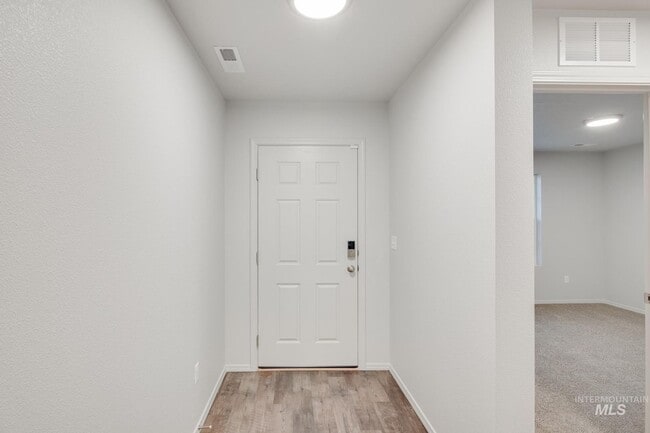 Building Photo - Lovely New Nampa Home