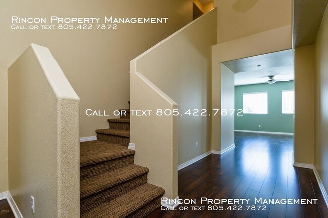 Foto del edificio - 3 Bedroom Riverpark Home Available October 18