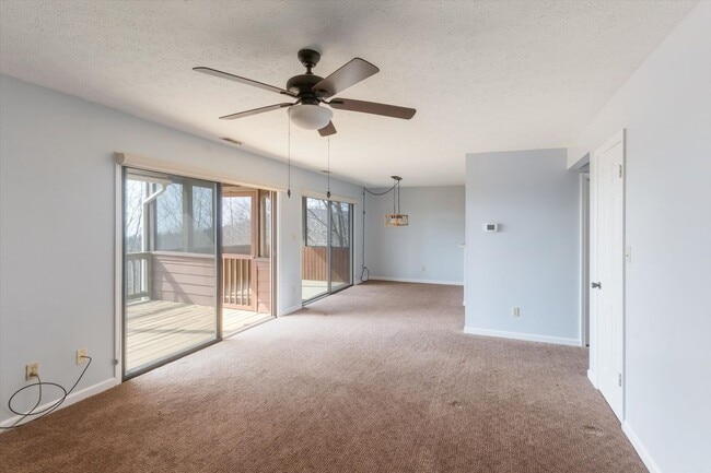 Building Photo - 105 Toxaway Vws Dr