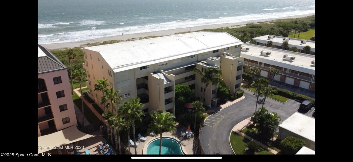 Foto principal - 5050 Ocean Beach Blvd