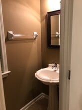 Building Photo - 1317 Island Pl E