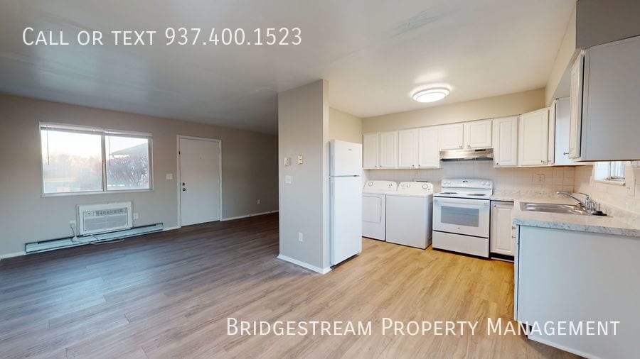 Primary Photo - Ranch style 2 bedroom, 1 bath unit in Hube...