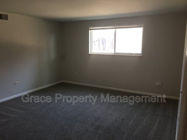 Building Photo - 2900 Eliot Cir