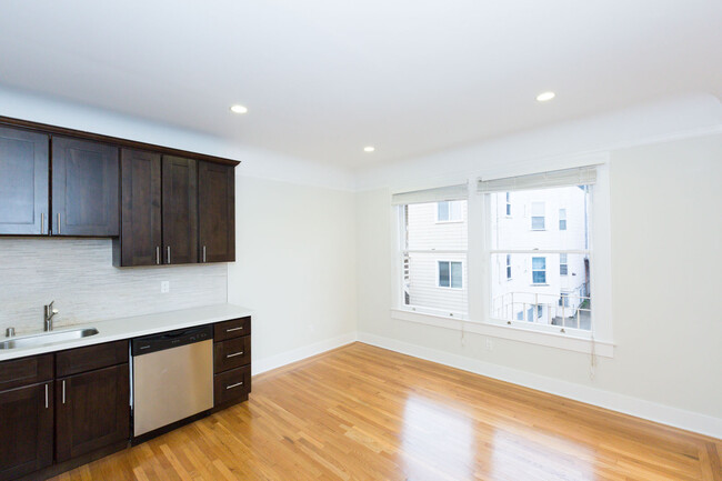 Building Photo - 466 14th Street