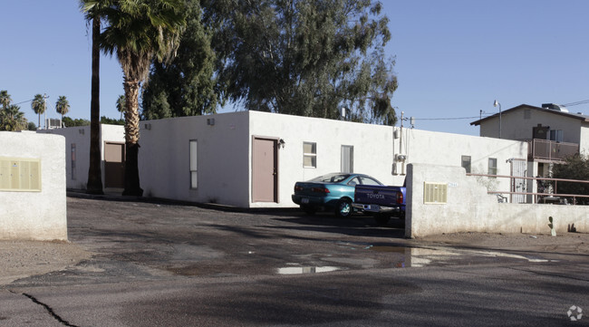 Building Photo - Augusta Cove