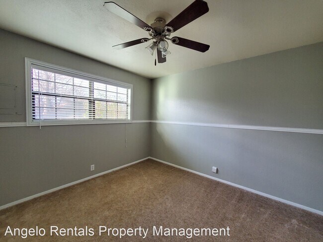 Foto del edificio - 3 br, 1 bath House - 1115 E 24th 1/2 St.