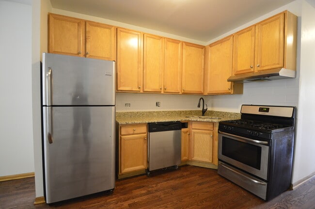 Building Photo - 1319 N Campbell Ave