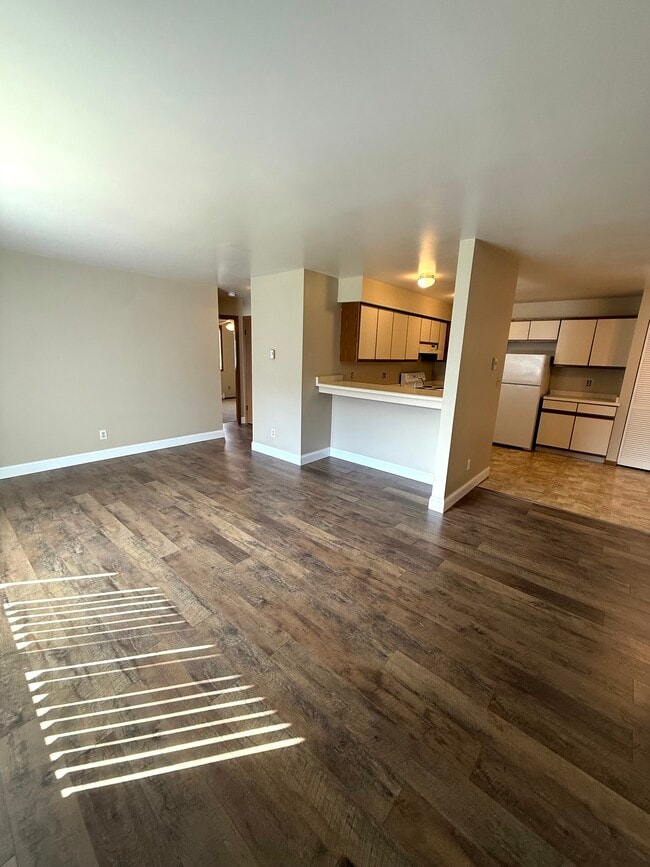 Living Room - Hemlock Street Apartments