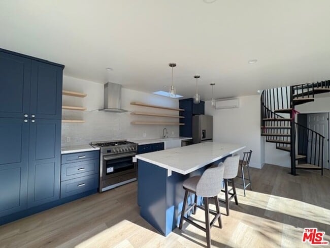 Building Photo - 6506 W 83rd St