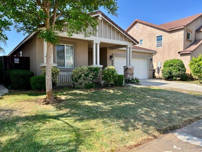 Building Photo - Wonderful 3 Bed / 2 Bath