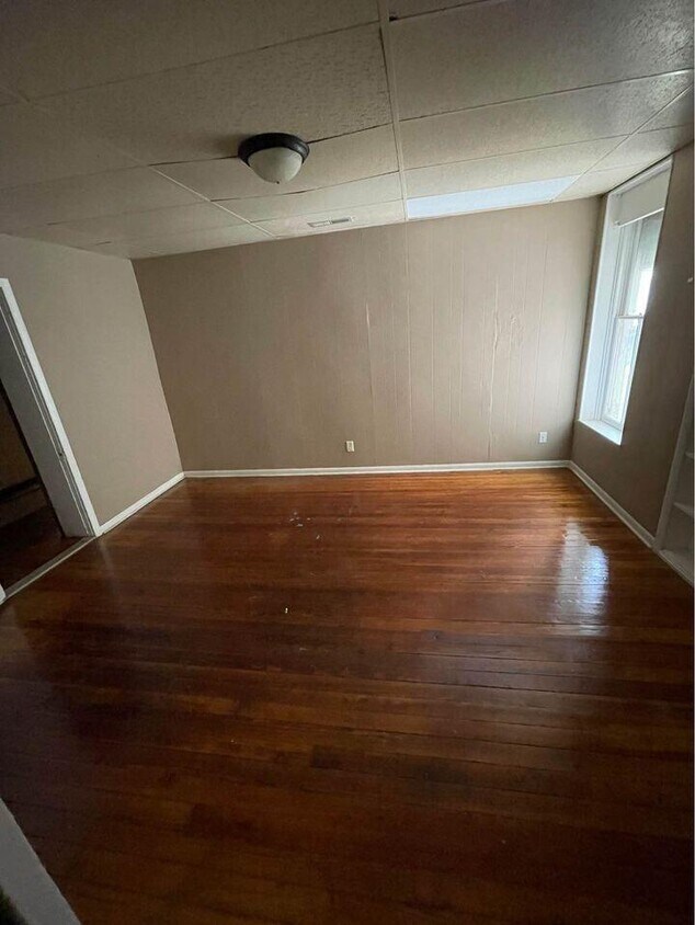 Foto del edificio - 825 E High St