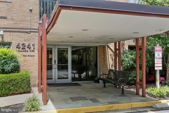Building Photo - 4241 Columbia Pike