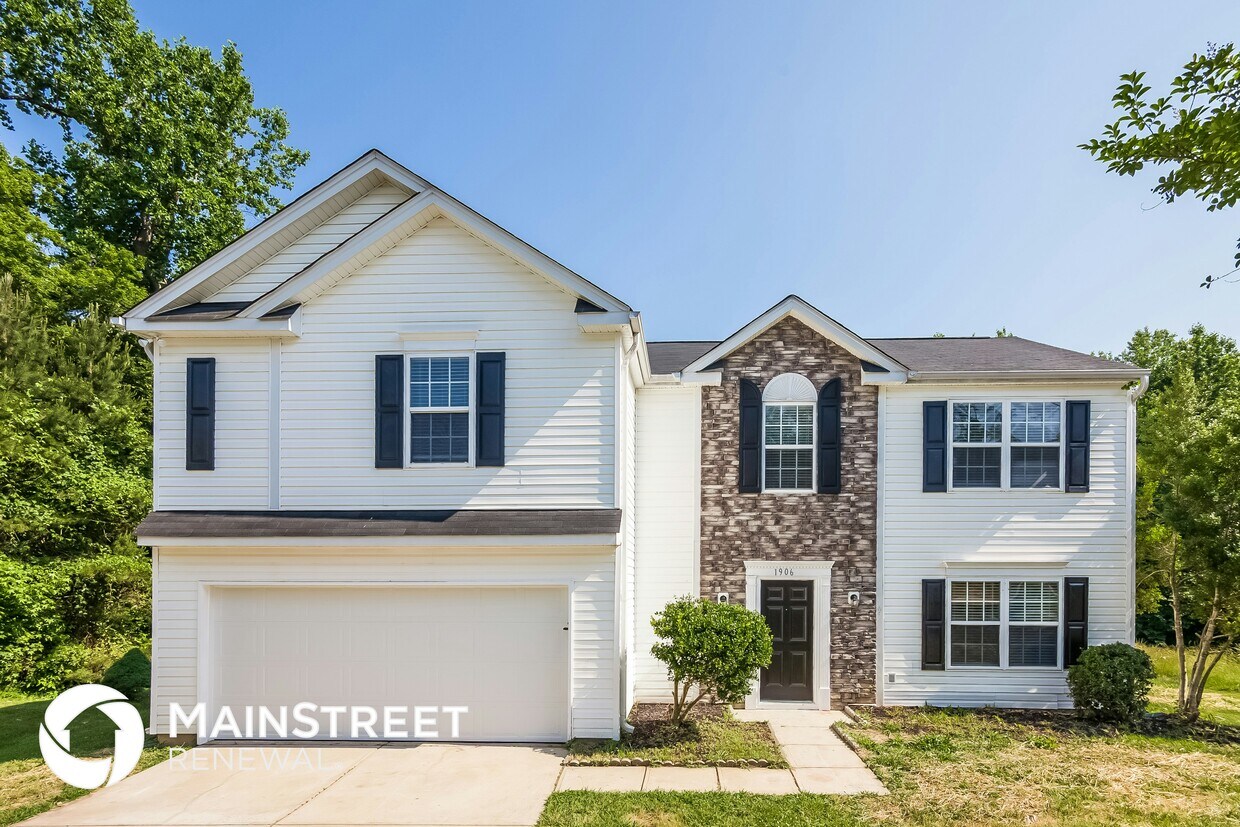 Foto principal - 1906 Waters Trail Dr