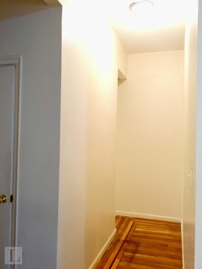 Building Photo - 770 Saint Marks Ave