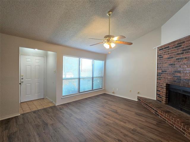 Building Photo - 900 Meadow Cir N