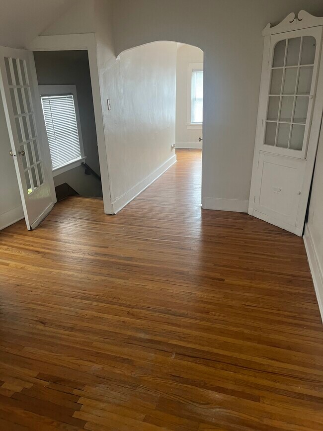 Foto del edificio - 238 E Suttenfield St