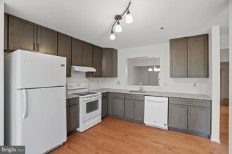 Building Photo - 9220 Brewington Ln