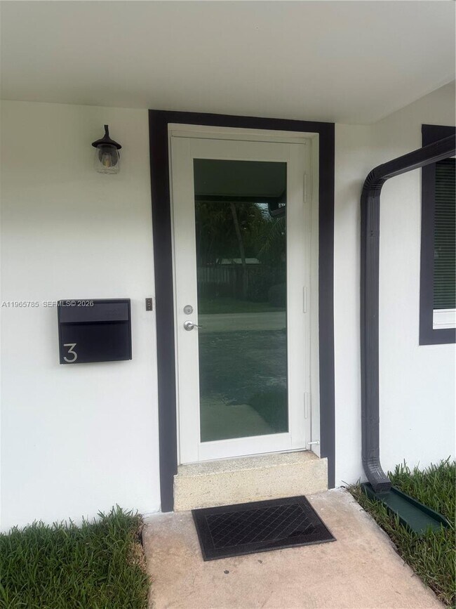 Building Photo - 2308 NW 3rd Ave