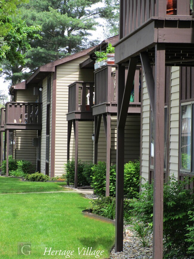 Building Photo - 428 E. Elm-#428
