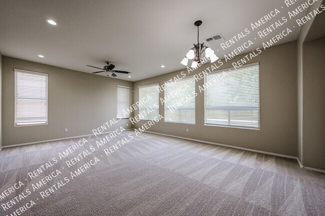 Building Photo - 3382 E Roadrunner Dr