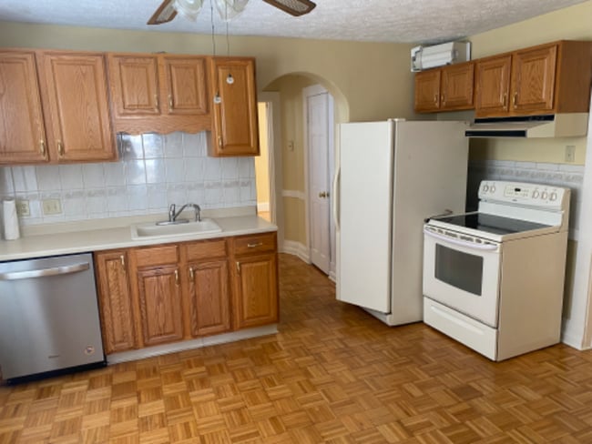 Foto del edificio - 18 Clearview Ave