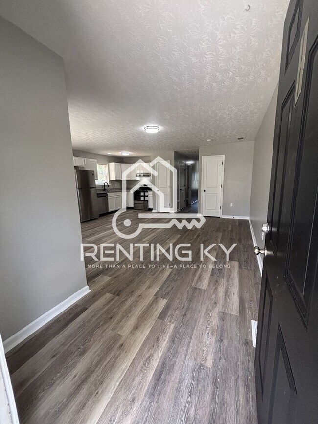 Foto del edificio - Newly Renovated 3 bed, 1 bath single-family home!