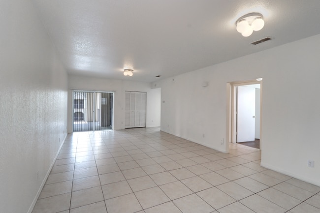 Foto del edificio - 4301 28th St N