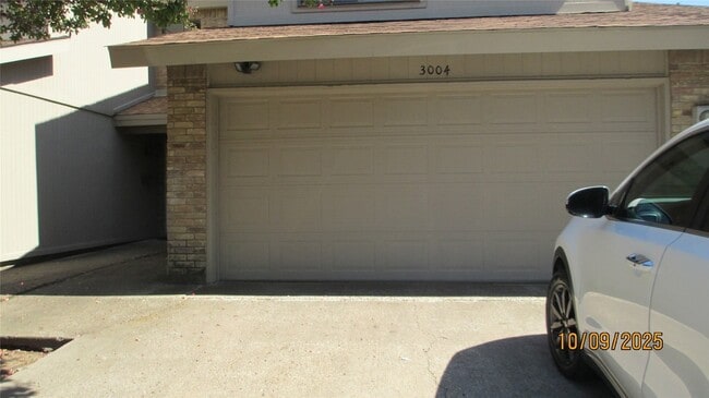 Photo - 3004 Eastpark Dr Townhome