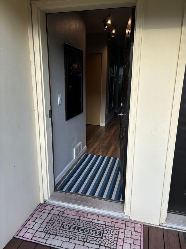 Photo - Elevate Your Living Experience in Portland... Apartment