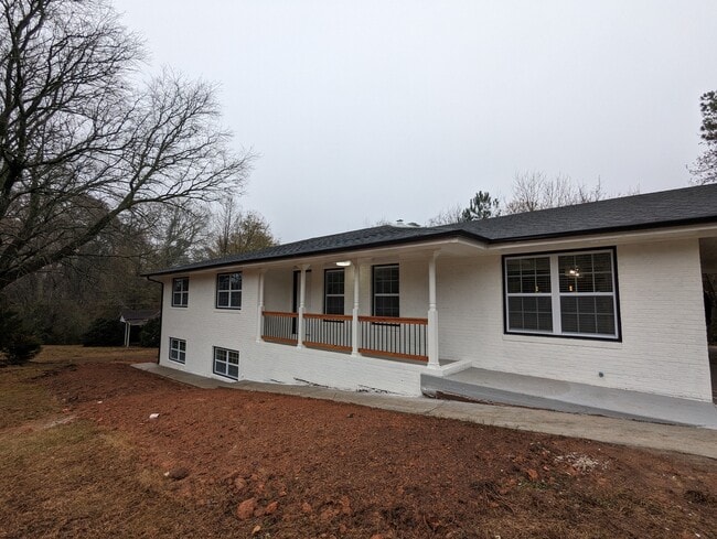 Building Photo - 11178 Cumming Hwy