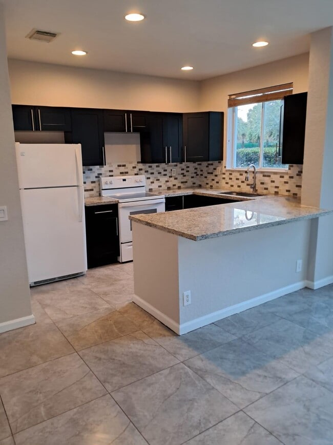 Building Photo - 3039 Laurel Ridge Cir