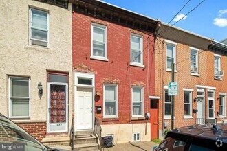 Building Photo - 331 Wiota St