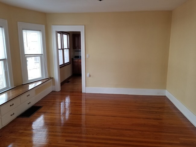 dinning room - 169 Shotwell Park