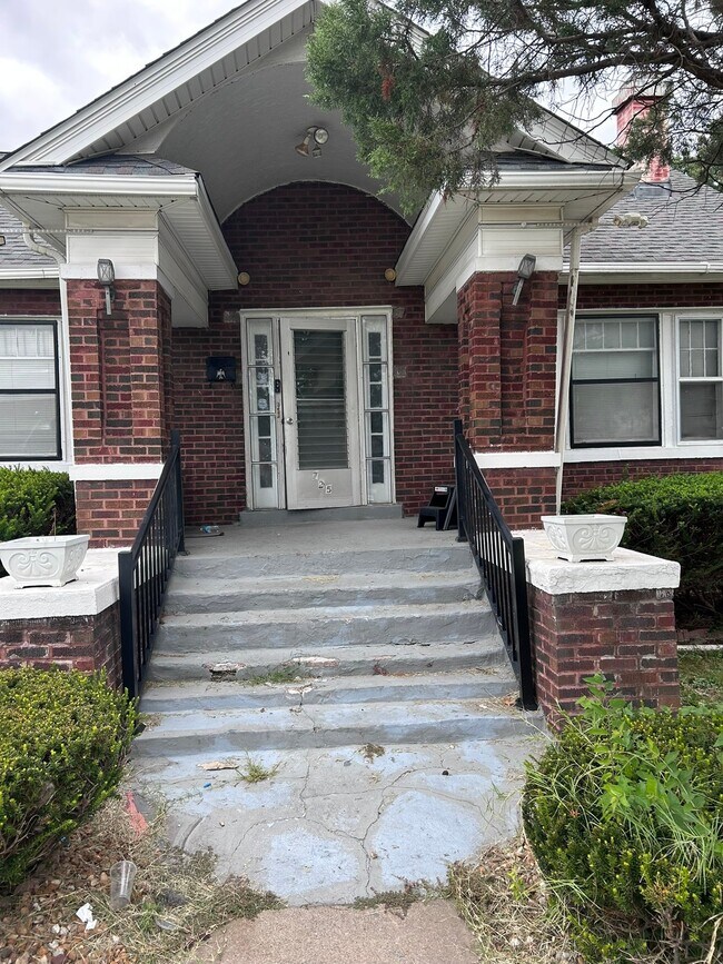 Foto del edificio - 725 N 39th St