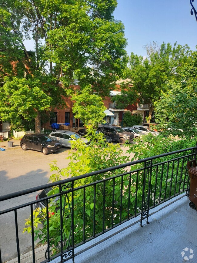 Building Photo - 4055 Rue Cartier