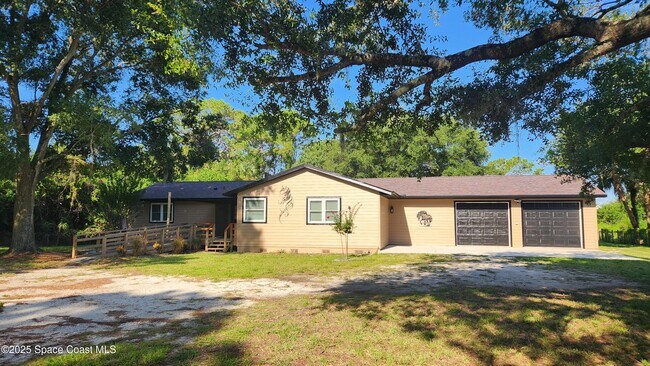 Foto del edificio - 3900 Ocala St