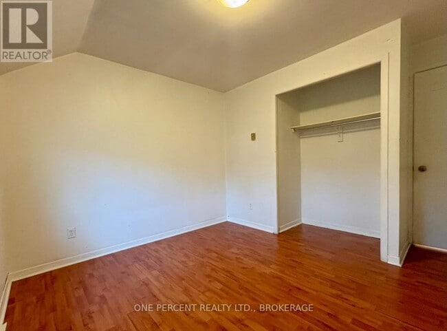 Building Photo - 382 Earl St