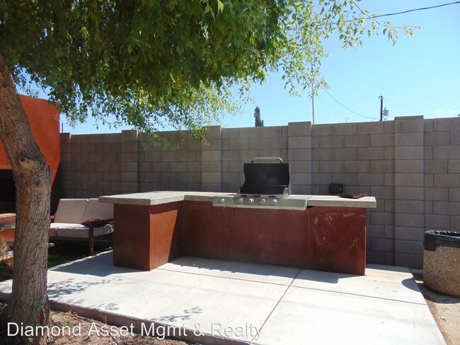 Foto del edificio - 1810 N 16th St