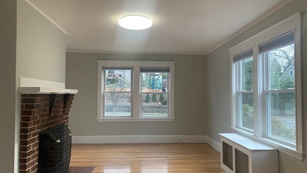 Building Photo - 307 Tremont St