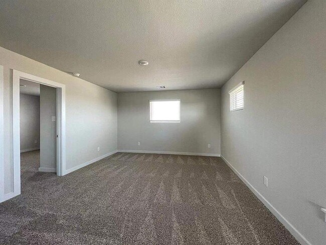 Foto del edificio - 110 Dedina Dr