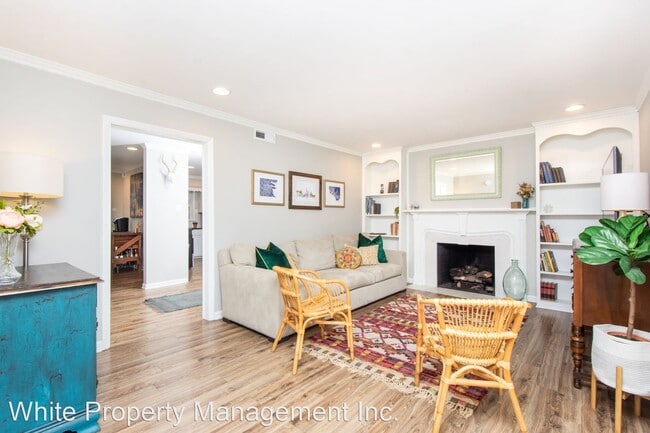 Building Photo - 2 br, 2.5 bath House - 1708 Roxborough Roa...