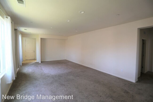Building Photo - 3 br, 2 bath House - 4351 Strathmore Place
